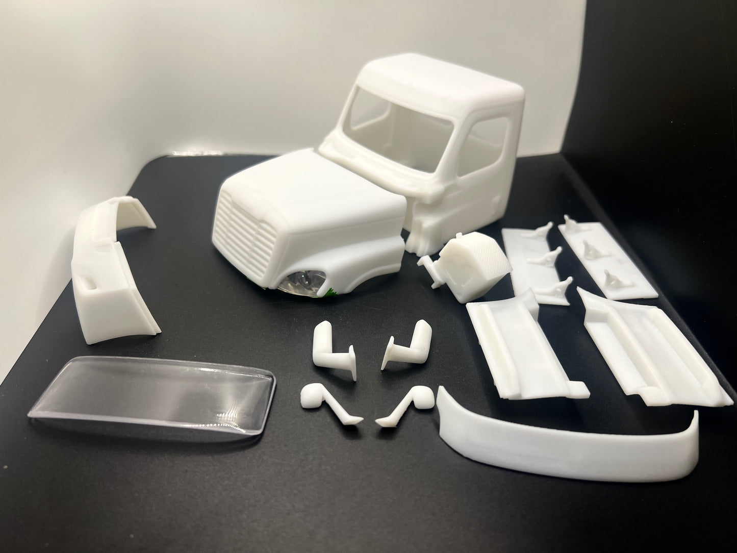 Freightliner Cascadia First Gen Resin Model Truck Conversion Day Cab 1/24 & 1/25 Scales
