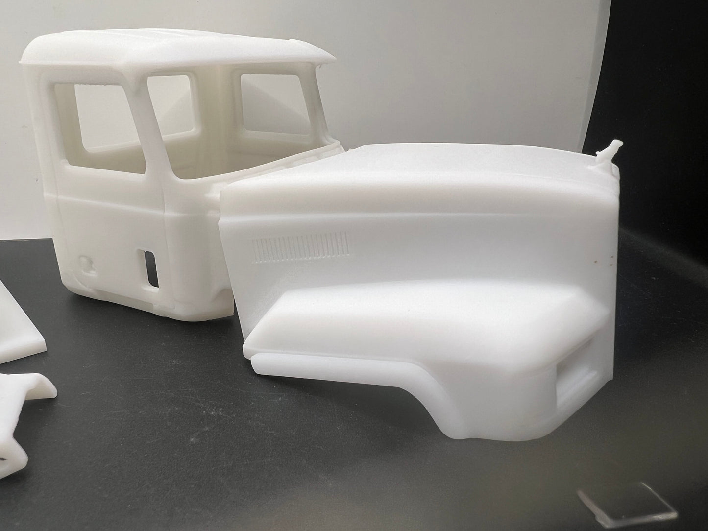 Umbausatz für Mack CL700 Resin Model Truck Day Cab (Kühlergrill im Standardstil) im Maßstab 1:24, 1:25, 1:32