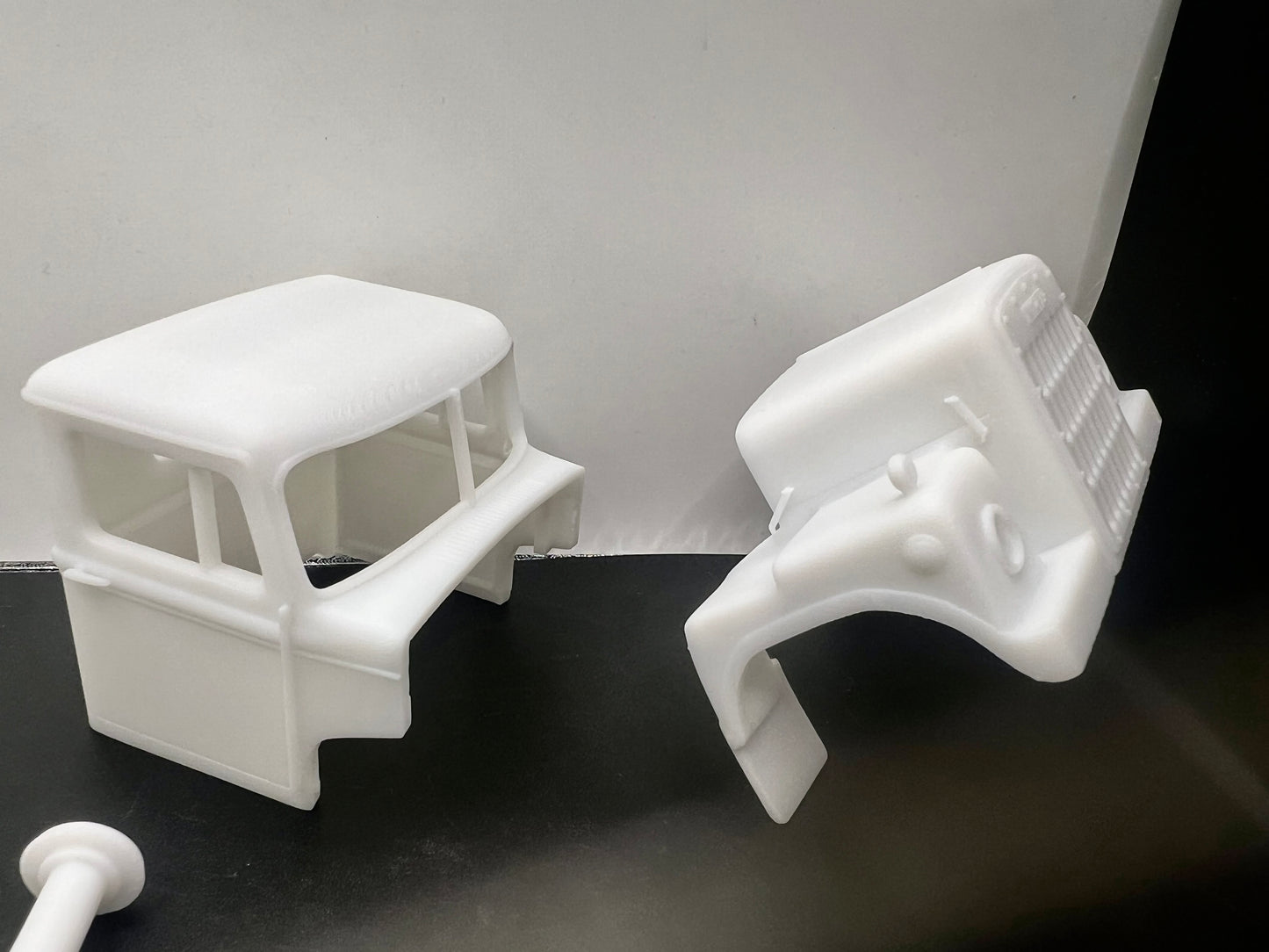White 9000 resin model truck conversion cab, 1/25, 1/32 scales