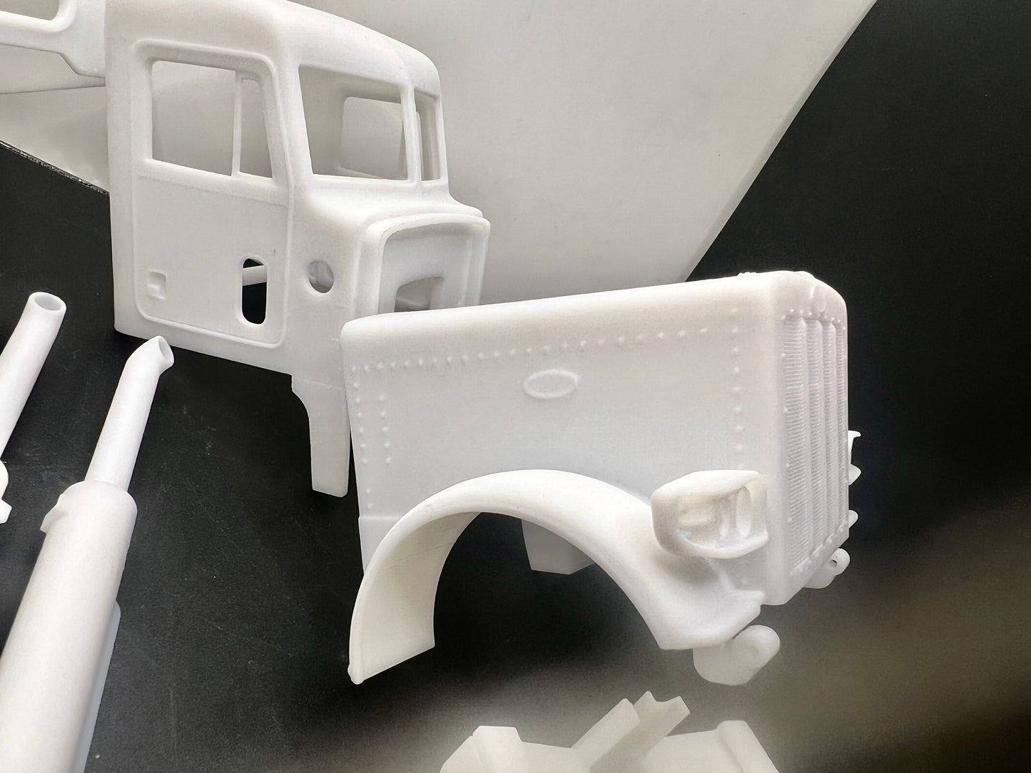 Peterbilt 389 Resin Model Truck 72” Sleeper Conversion Cab, 1/24, 1/25, Scales