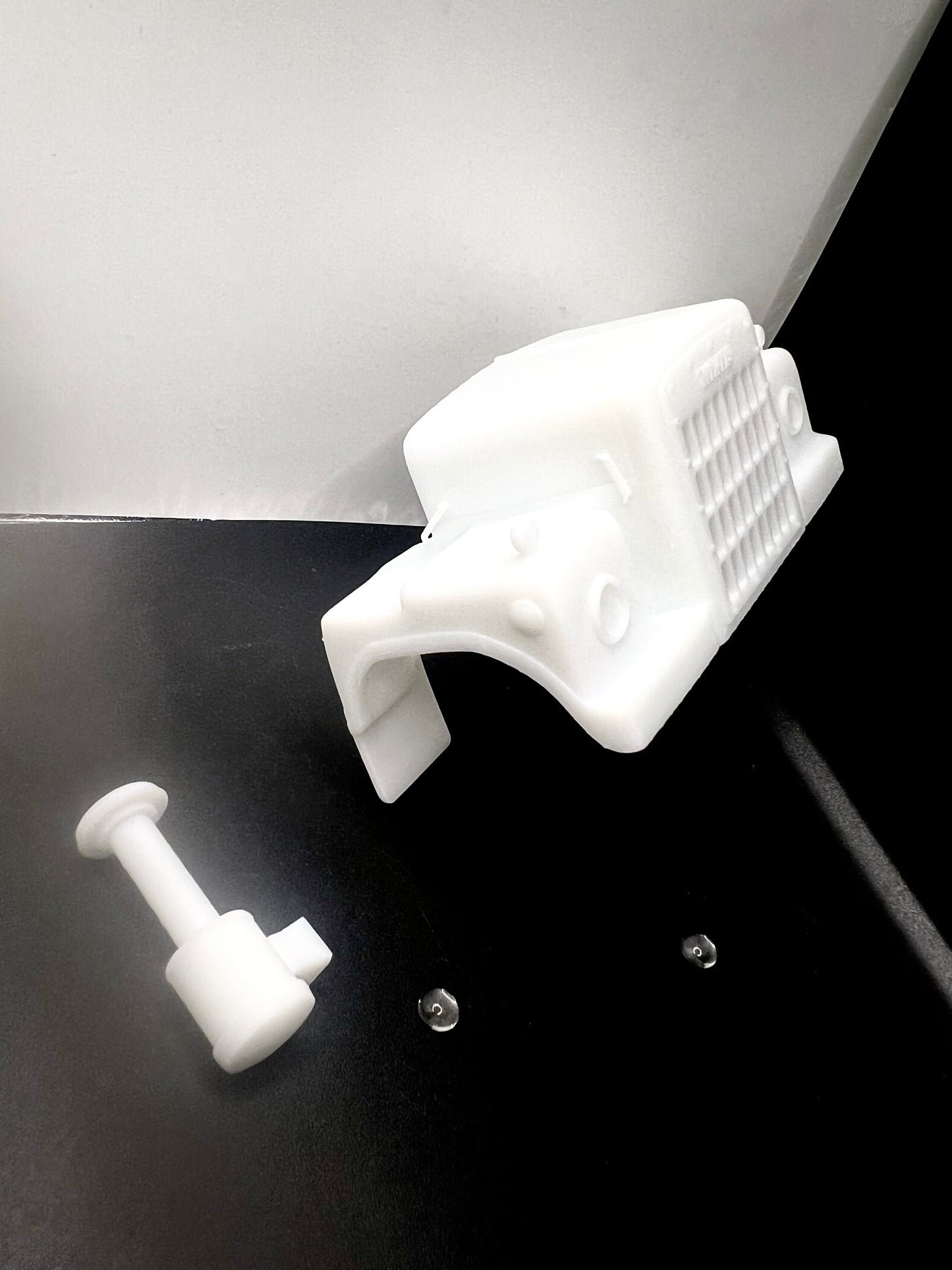 1/25 White 9000 Resin Model Truck Conversion Hood for AMT Model Truck Donor Kits