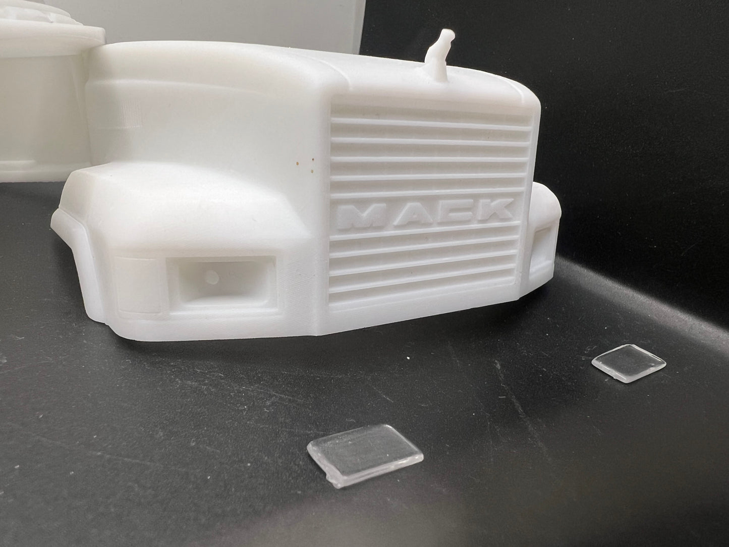Umbausatz für Mack CL700 Resin Model Truck Day Cab (Kühlergrill im Standardstil) im Maßstab 1:24, 1:25, 1:32