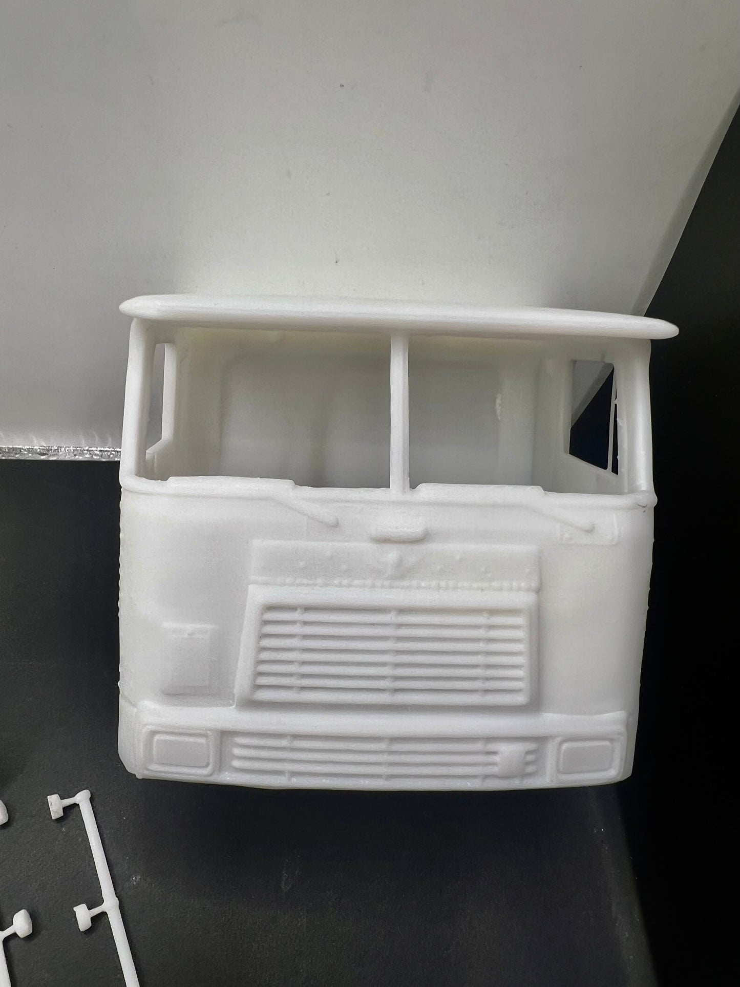 International Eagle 9670 Resin Model Truck Day Cab Conversion, 1/24, 1/25, 1/32 Scales