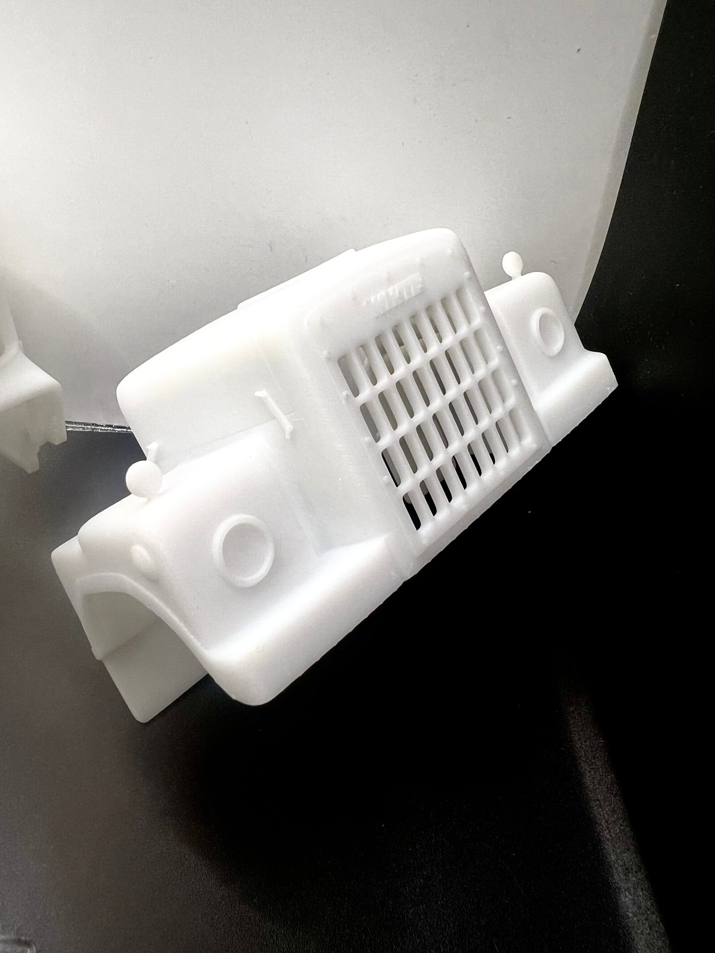 White 9000 resin model truck conversion cab, 1/25, 1/32 scales