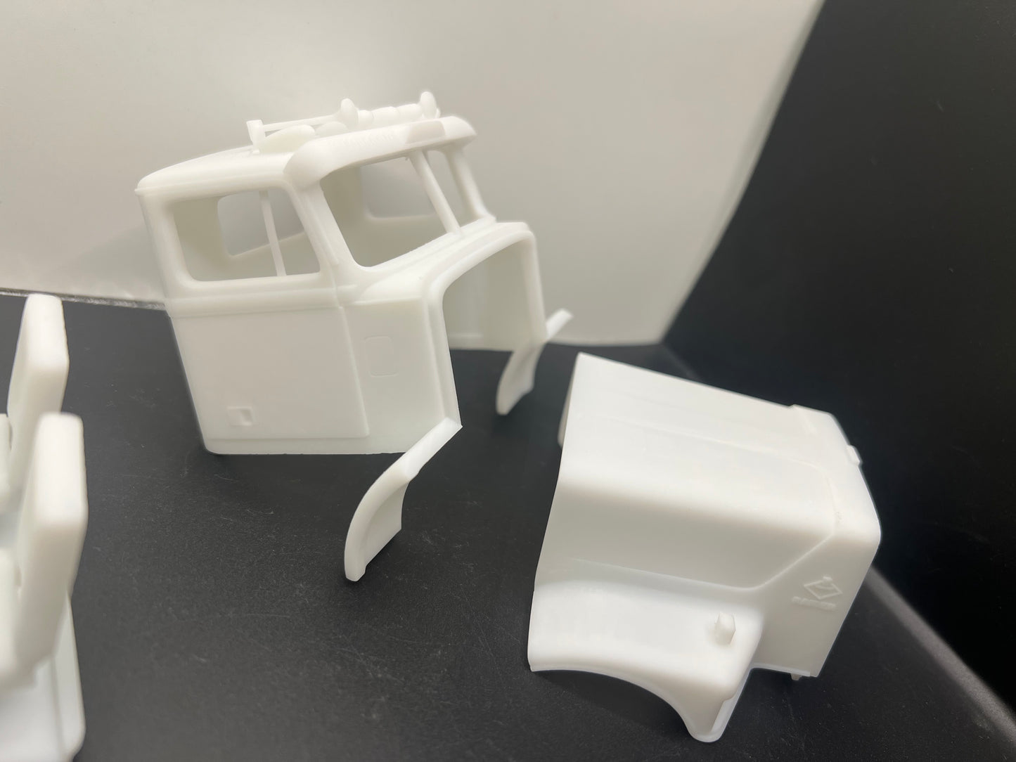Diamond Reo Raider resin model truck conversion cab kit, 1/24, 1/25, 1/32 scales
