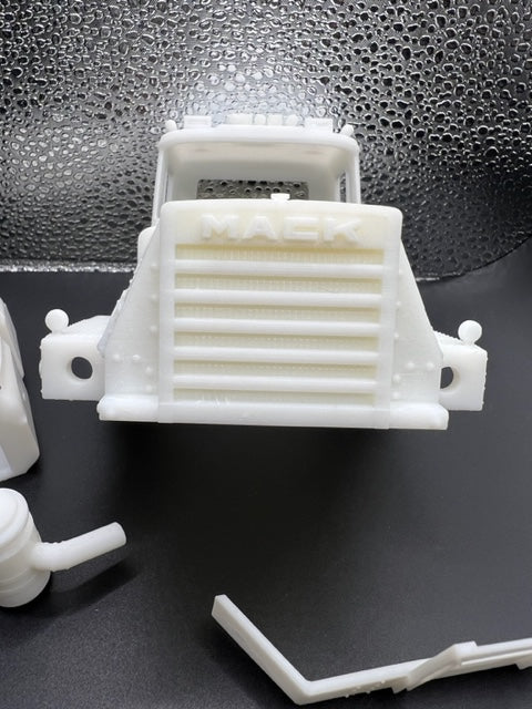1/34 First Gear Mack RM 600 resin model truck conversion cab