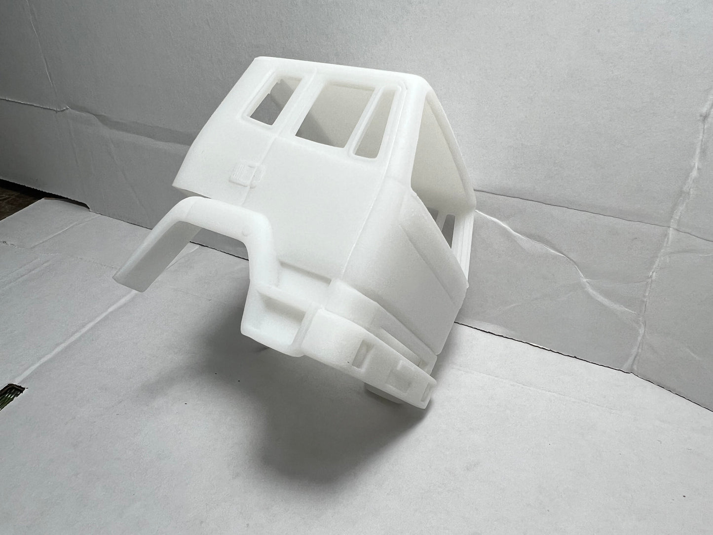British Leyland Freighter, Constructor resin model truck conversion cab ( sleeper version) 1/24, 1/25, 1/32