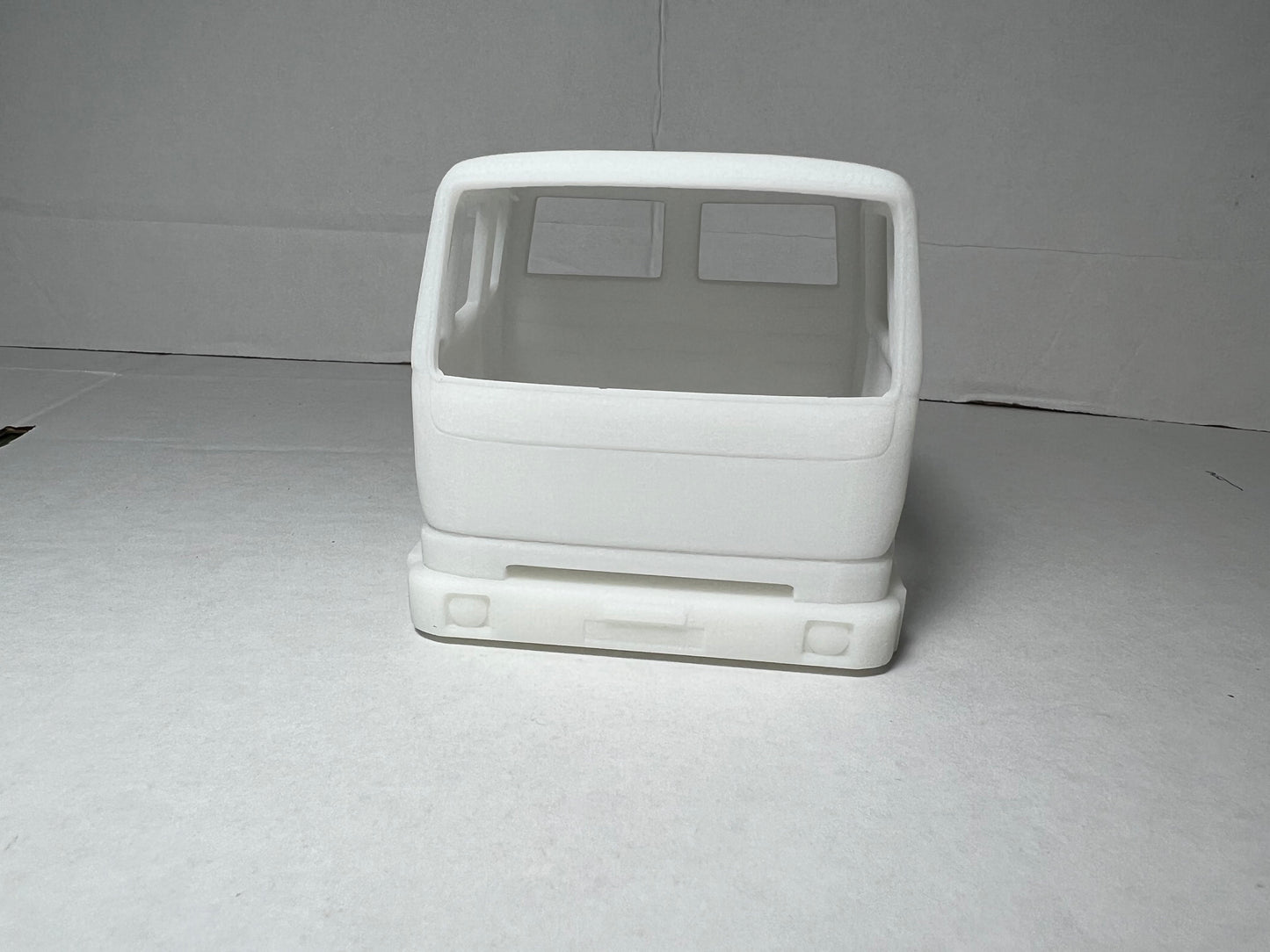 British Leyland Freighter, Constructor resin model truck conversion cab ( sleeper version) 1/24, 1/25, 1/32