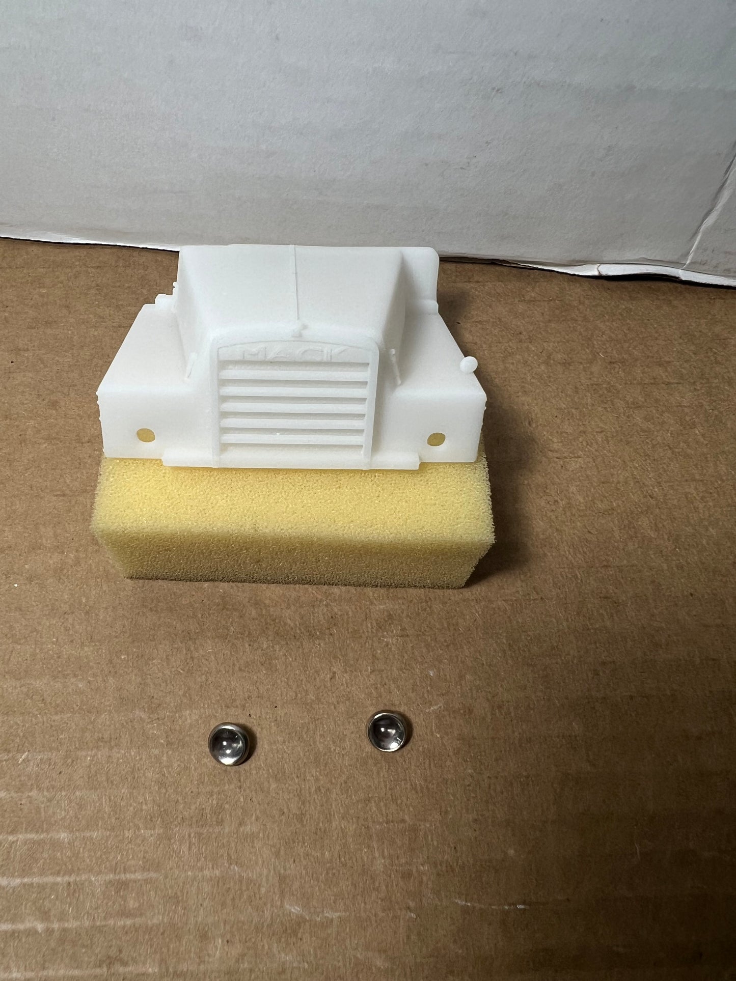 1/34 First Gear Mack DM 800 resin model truck conversion hood