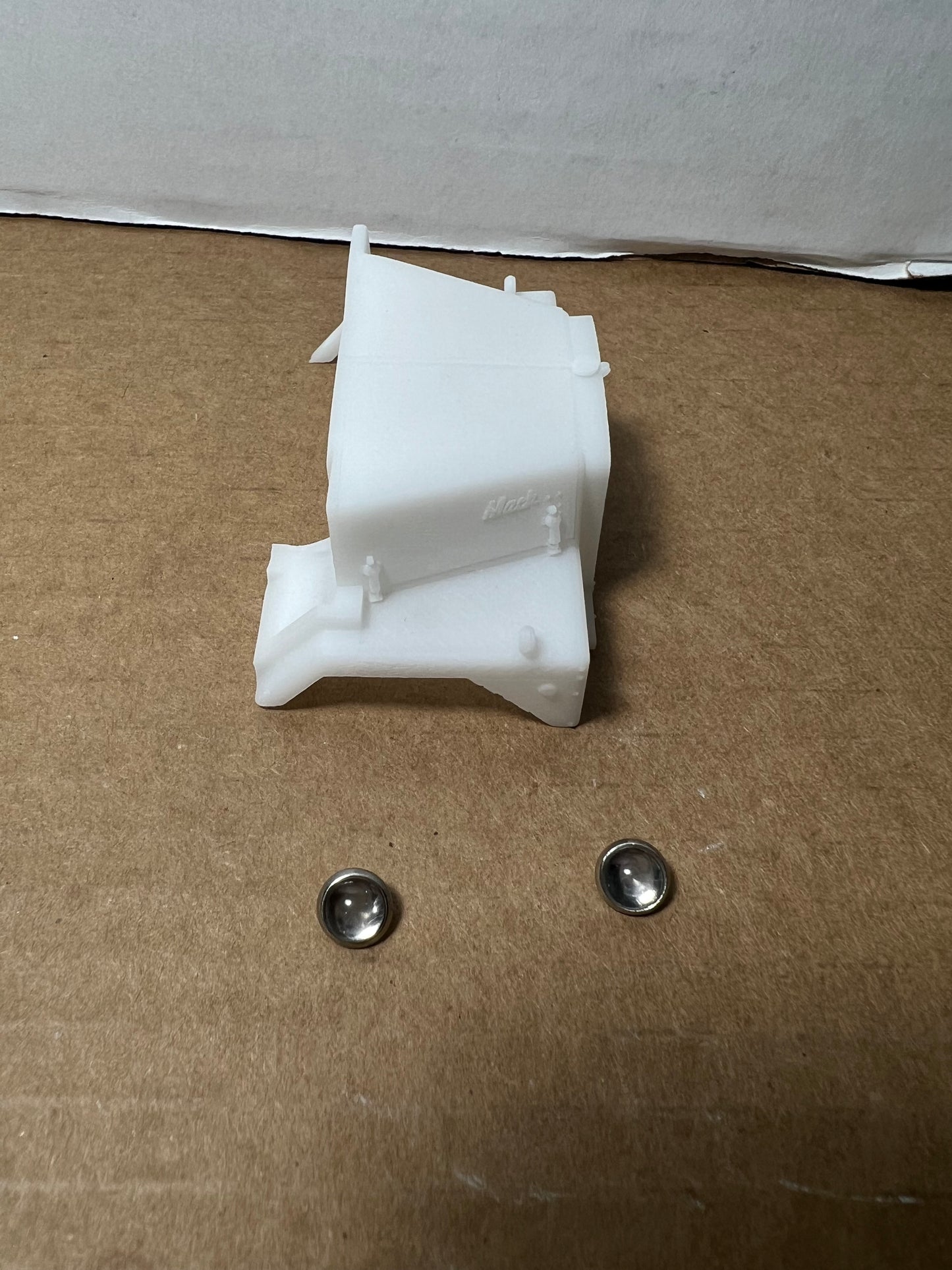 1/34 First Gear Mack DM 600 steel style resin model truck conversion hood