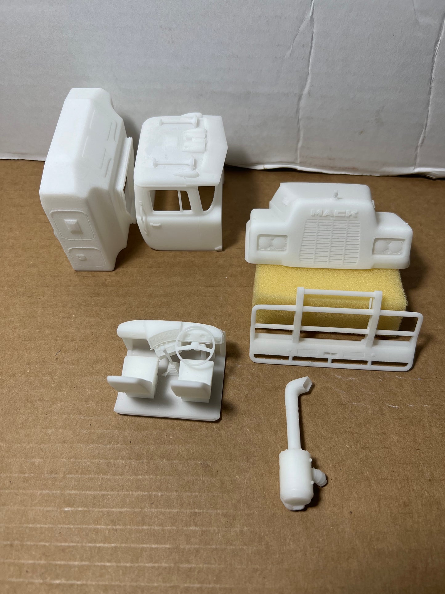 Australian Mack R 600 Resin Scale Model Truck Conversion Sleeper Cab Kit, 1/24, 1/25, 1/32