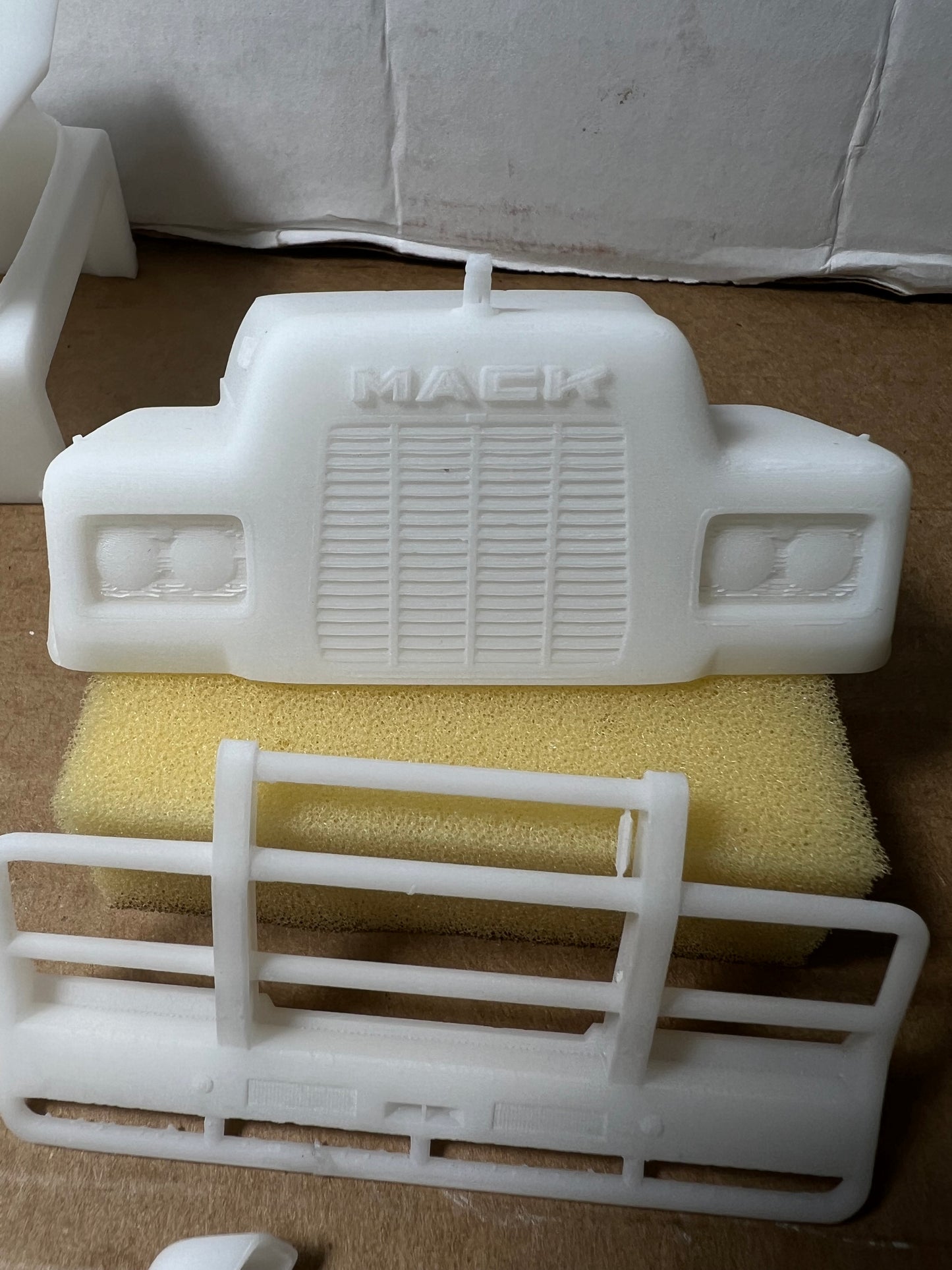 Australian Mack R 600 Resin Scale Model Truck Conversion Sleeper Cab Kit, 1/24, 1/25, 1/32