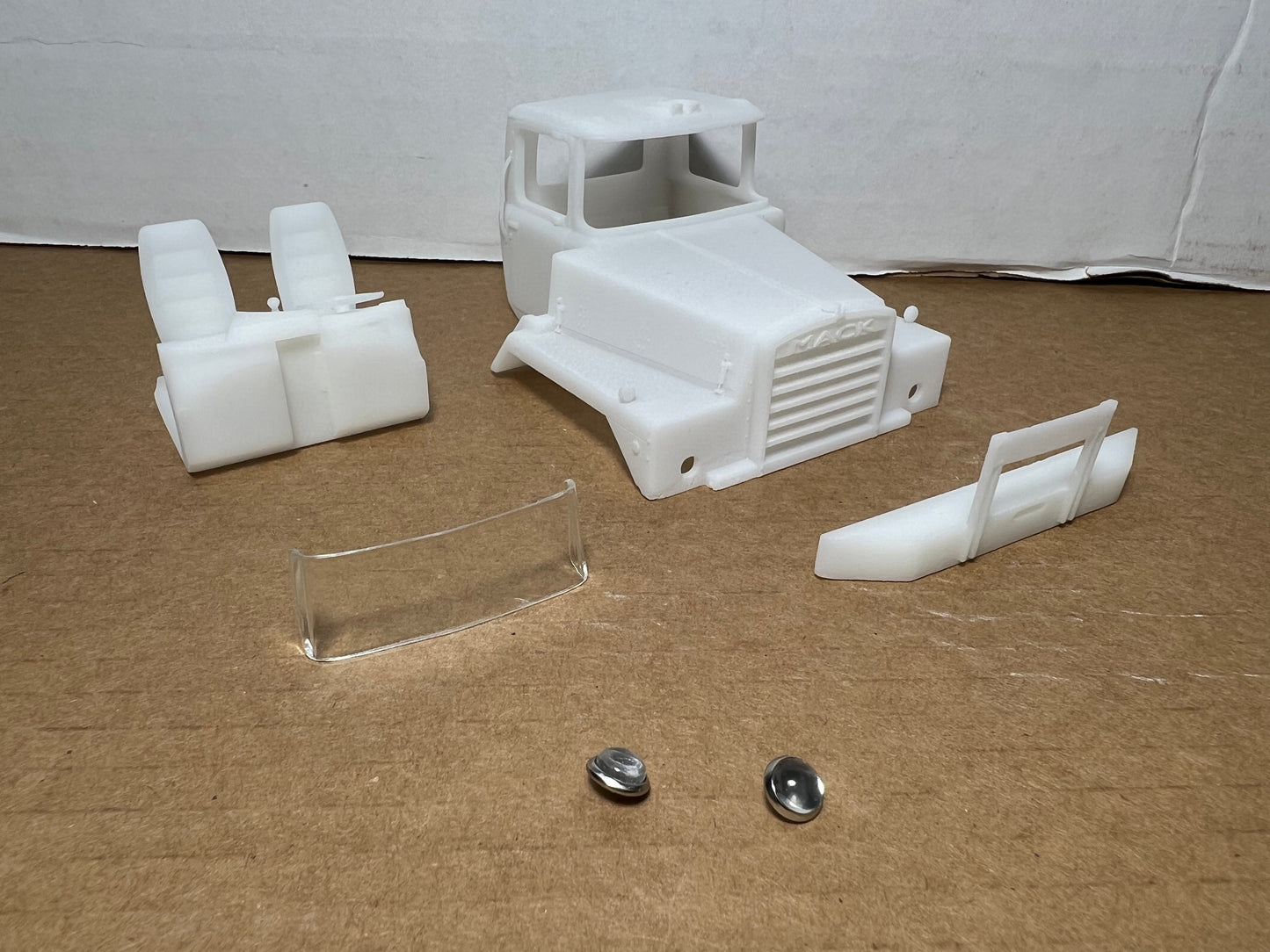 1/34 First Gear Mack DM 800 conversion cab
