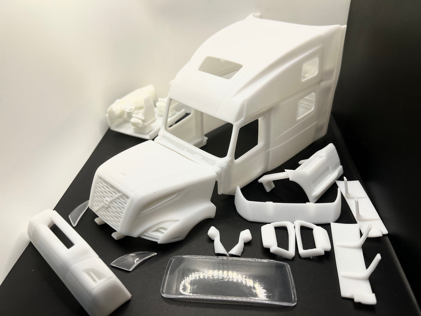 Volvo VNL 780 Resin High Rise Sleeper Model Truck Conversion Cab, 1/24, 1/25 scales