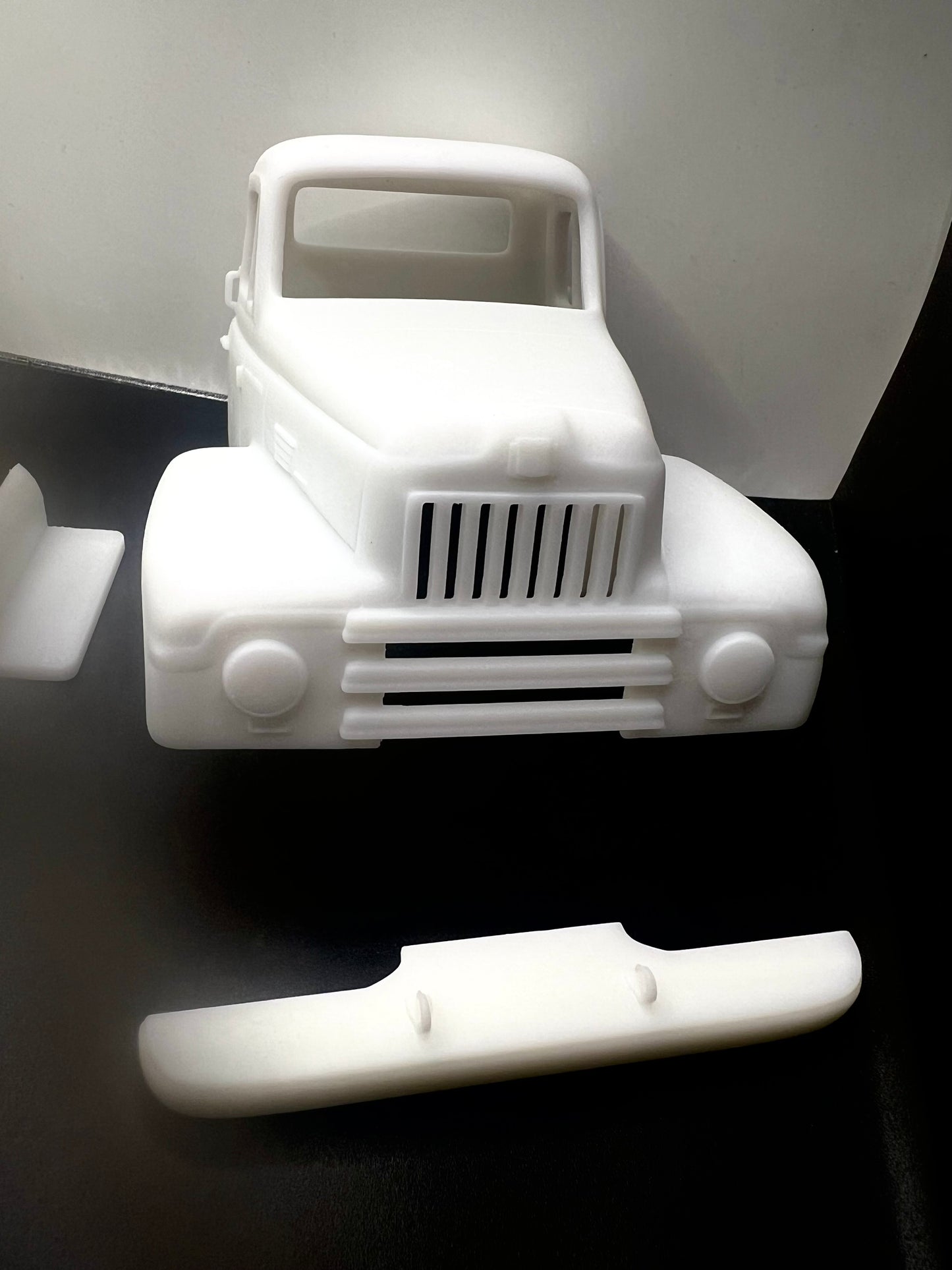 International BCF Resin Model Truck Conversion Cab, 1/25, 1/32 Scales