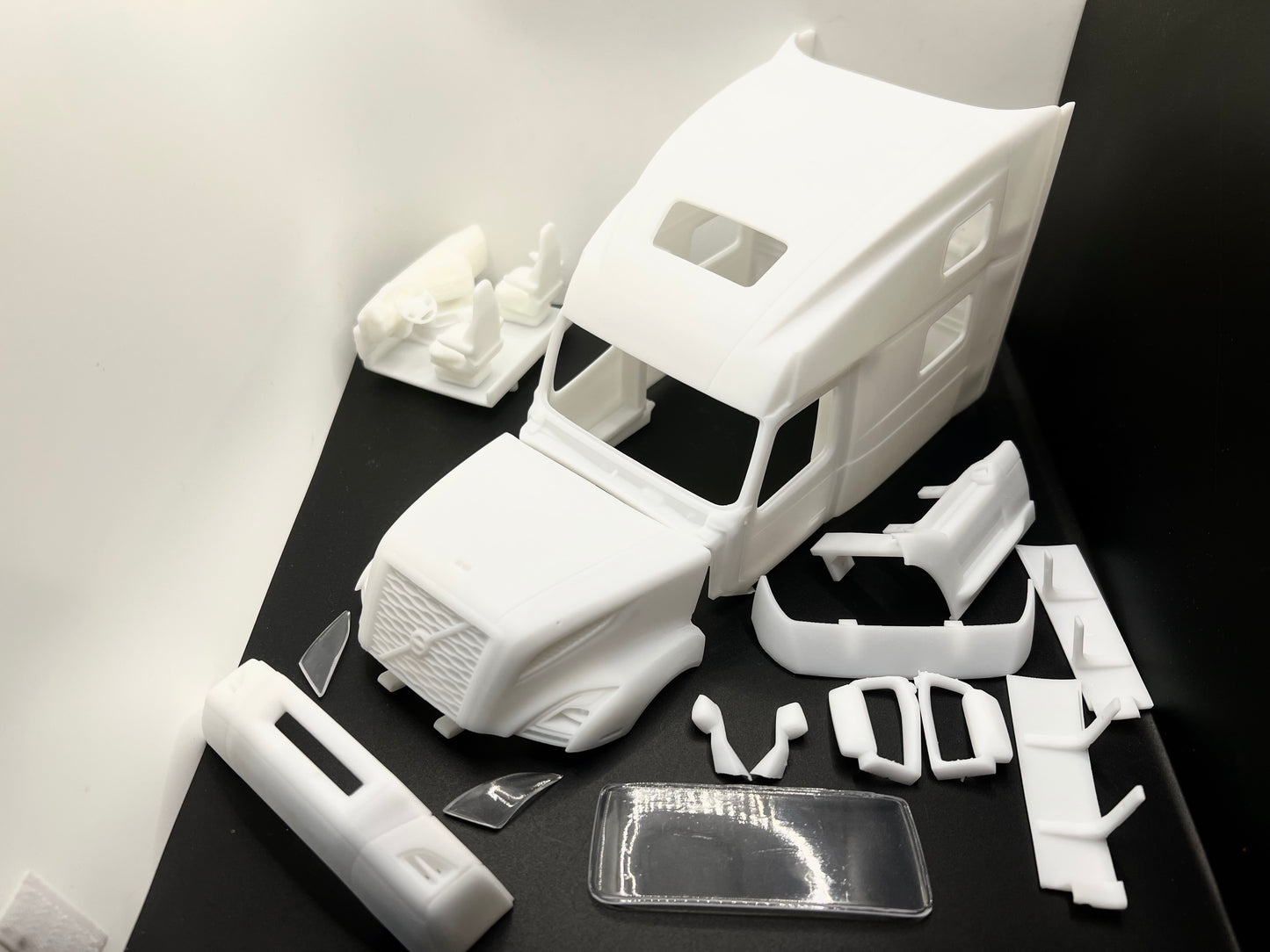 Volvo VNL 780 Resin High Rise Sleeper Model Truck Conversion Cab, 1/24, 1/25 scales