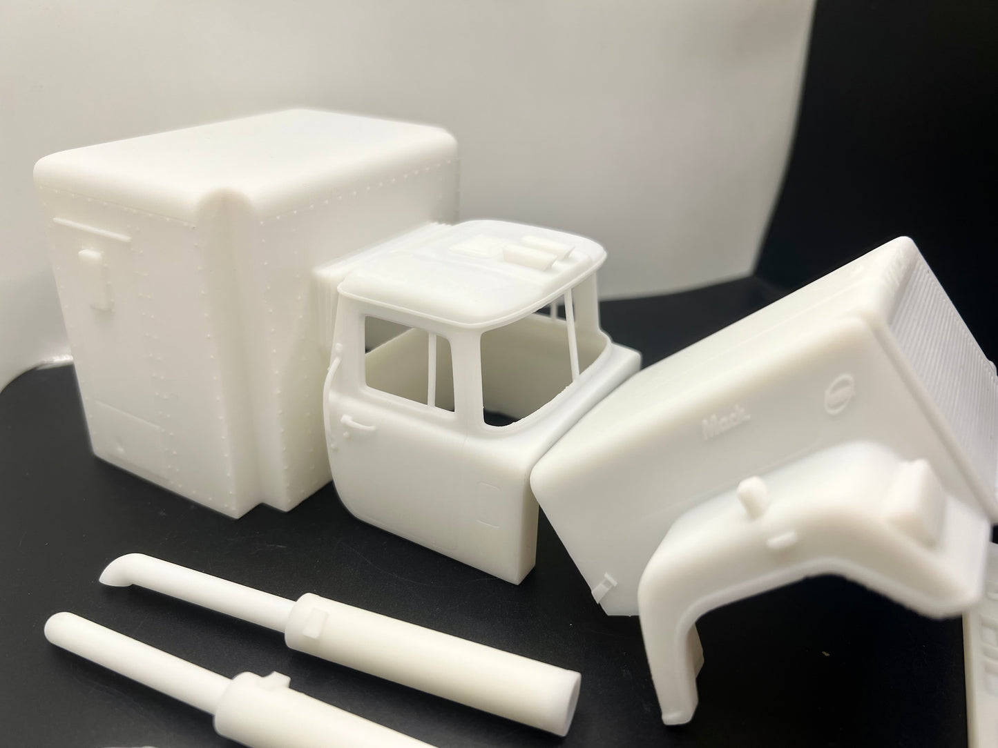 Mack Superliner II Resin-Modell-LKW-Umbaukabine (US-Version), 1/24, 1/25, 1/32,