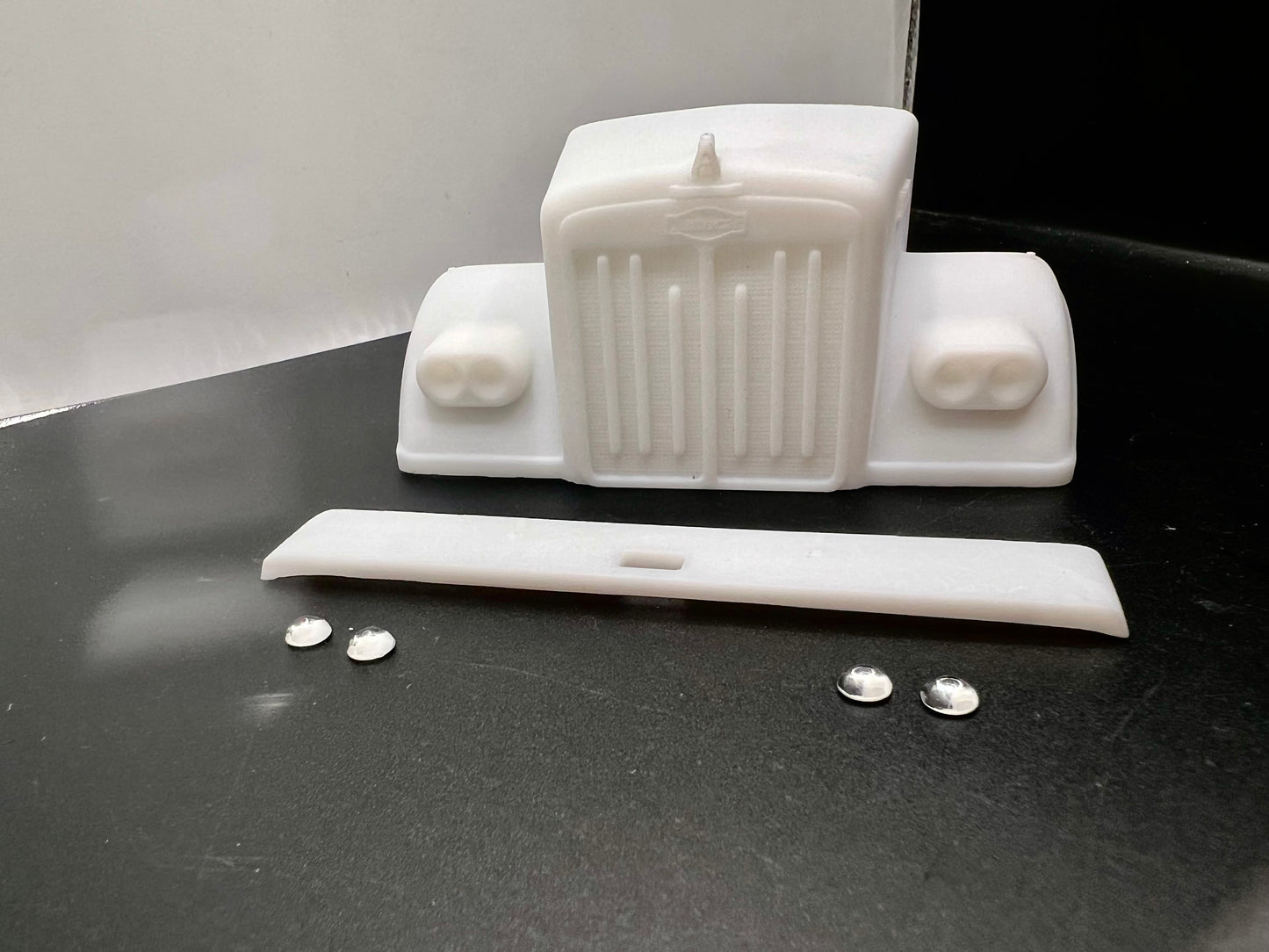 1/25 Autocar A64F Resin Model Truck Conversion Hood for AMT Model Truck Donor Kits