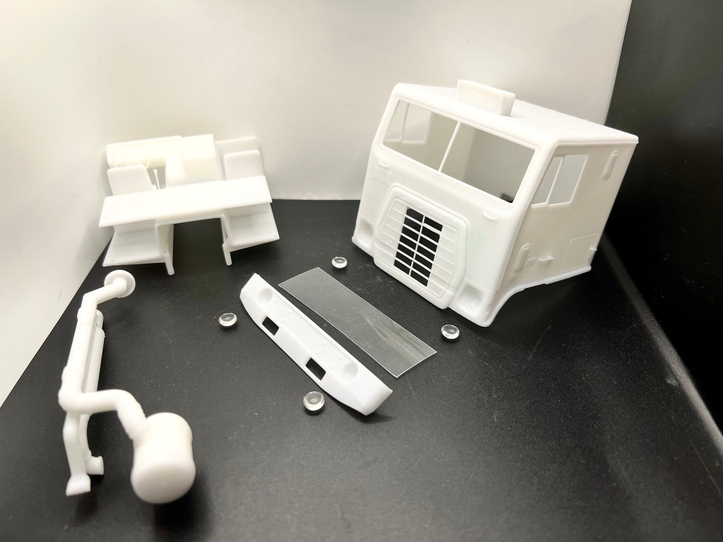 Ford 1974 WT 9000 'Blue Mule' Resin Model Truck Sleeper Cab, 1/24, 1/25, 1/32 scales