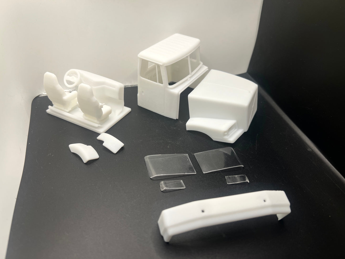 White Volvo WIA 64 Resin Scale Model Truck conversion Cab (day), 1/24, 1/25, 1/32 scales