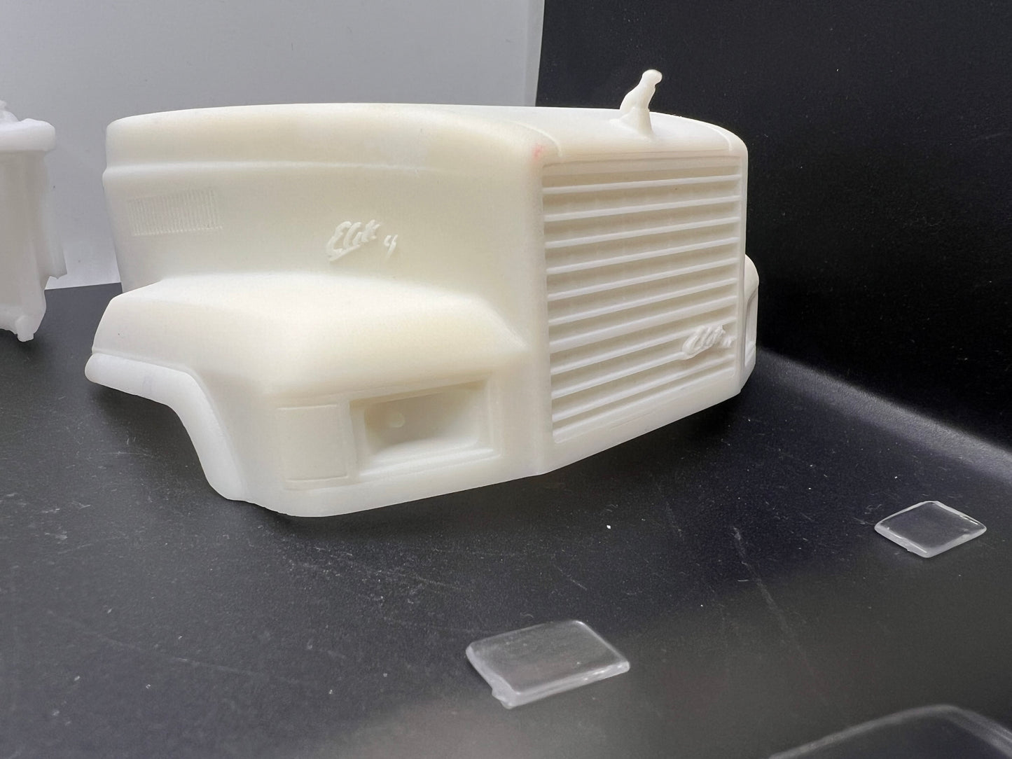 Mack CL 700 Resin Model Truck Day Cab Conversion Kit (Elite-Kühlergrill) im Maßstab 1:24, 1:25, 1:32