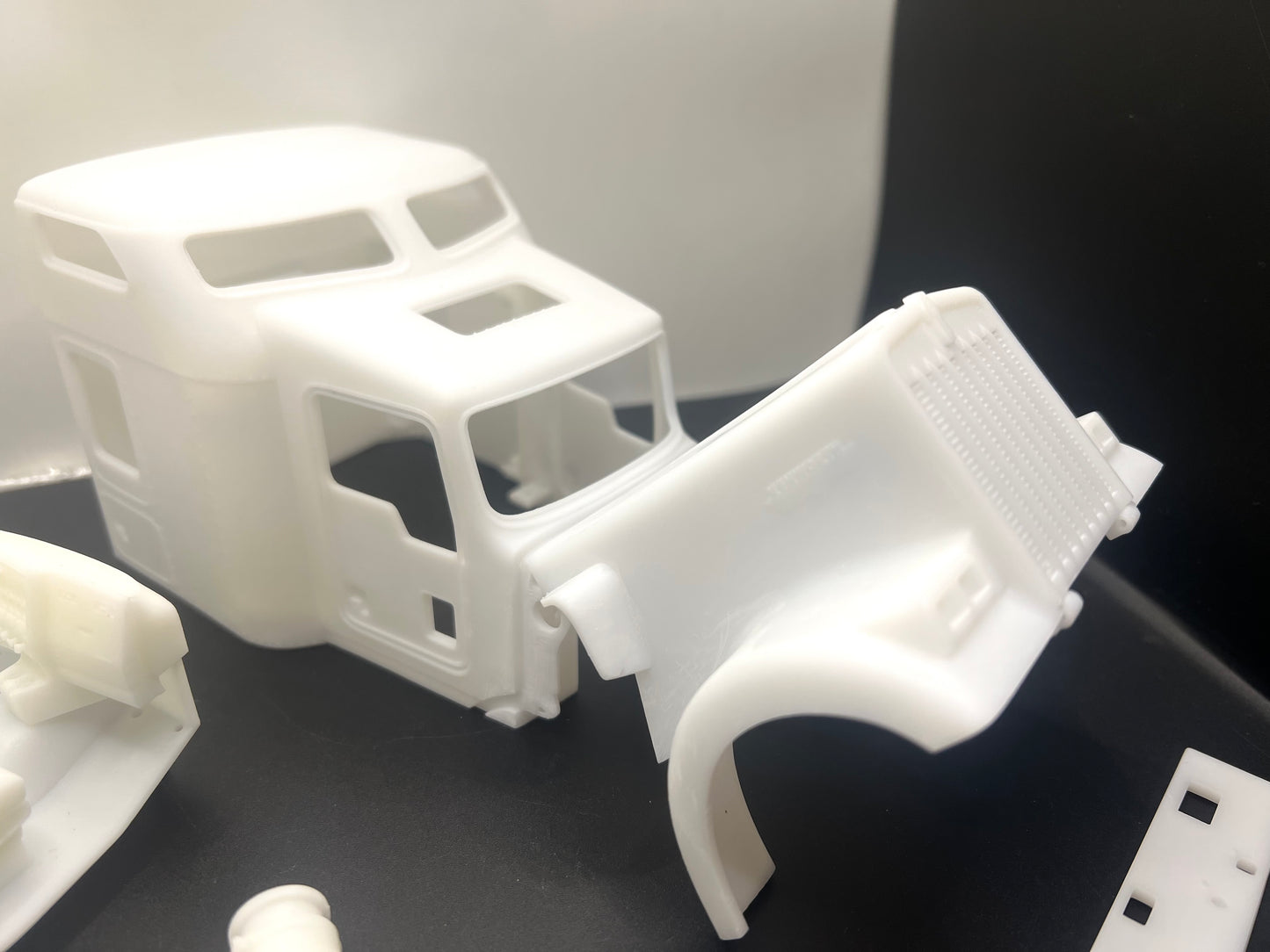 Kenworth W900L 72" High Roof integrated Sleeper Resin Model Truck Conversion Cab, 1/24, 1/25, 1/32 (Copy)