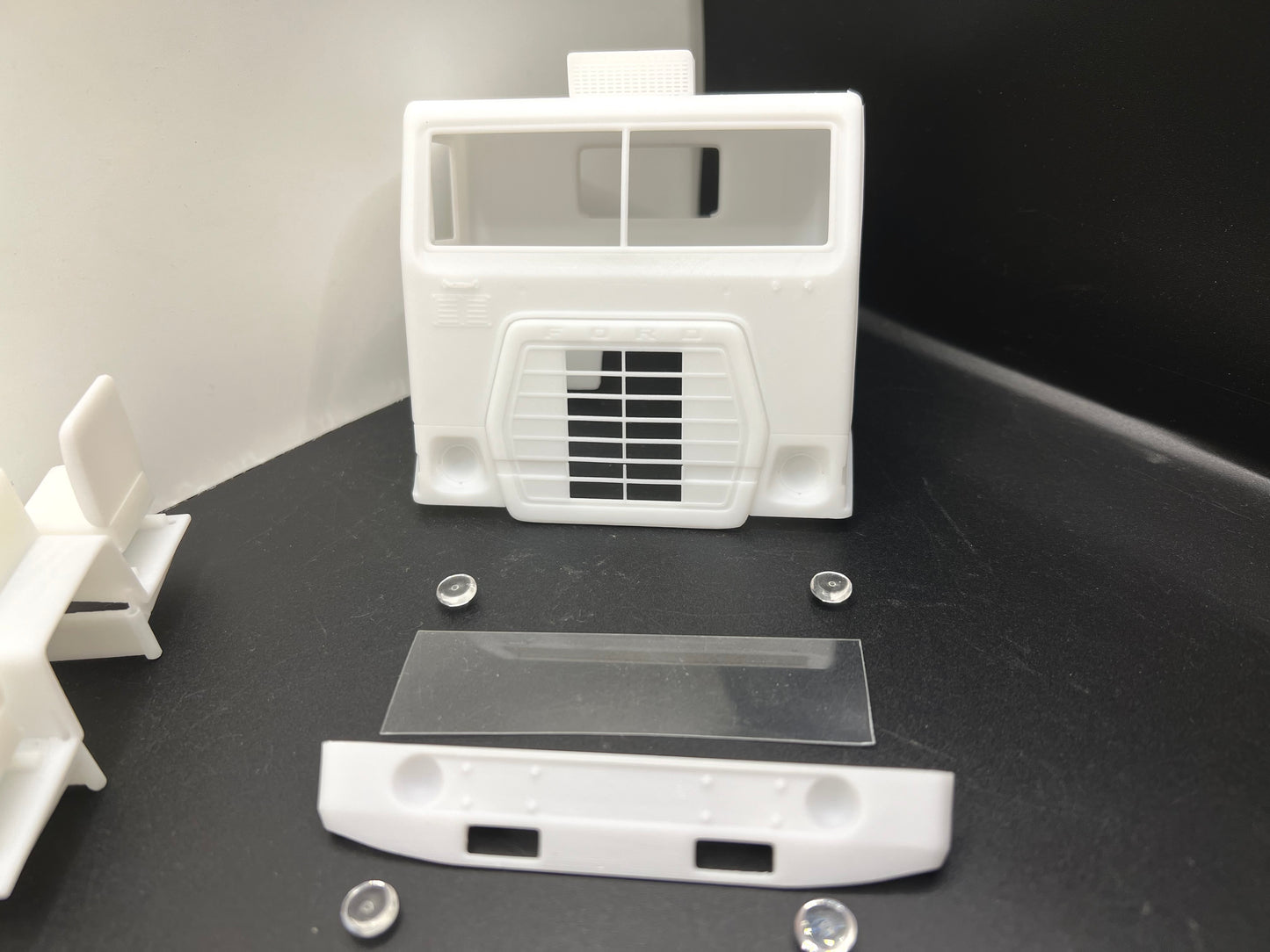 Ford 1974 WT 9000 Resin Model Truck Conversion Day Cab, 1/24, 1/25, 1/32 scales