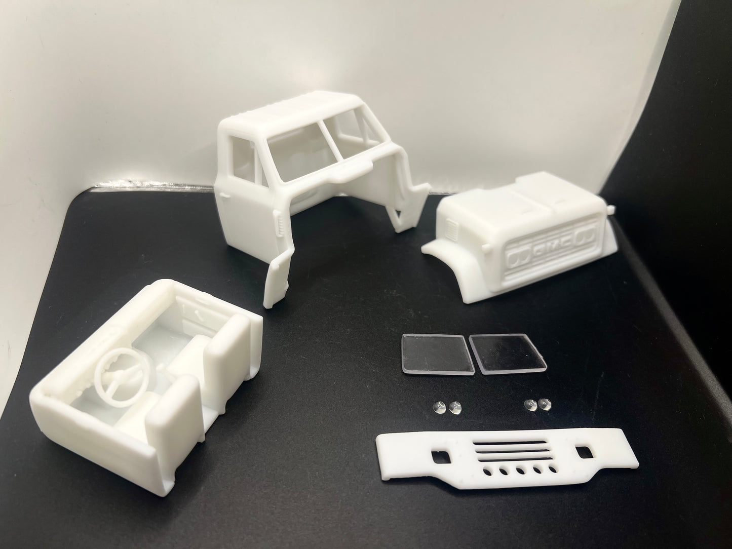 GMC 9500 Short hood Resin Model Truck Conversion Cab, 1/32, 1/25, 1/24 Scales