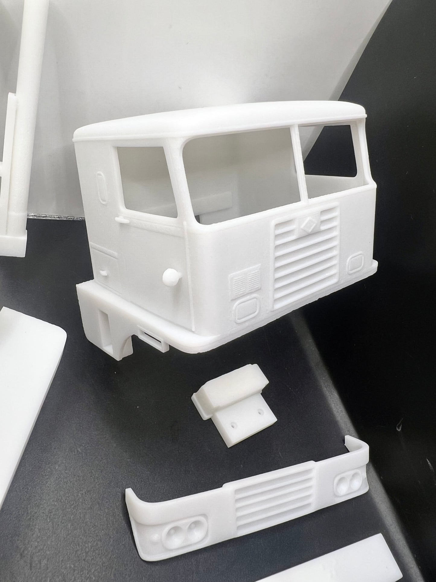 Diamond T 931 C Day Cab Resin Model Truck Conversion Cab 1/24, 1/25, 1/32 Scales