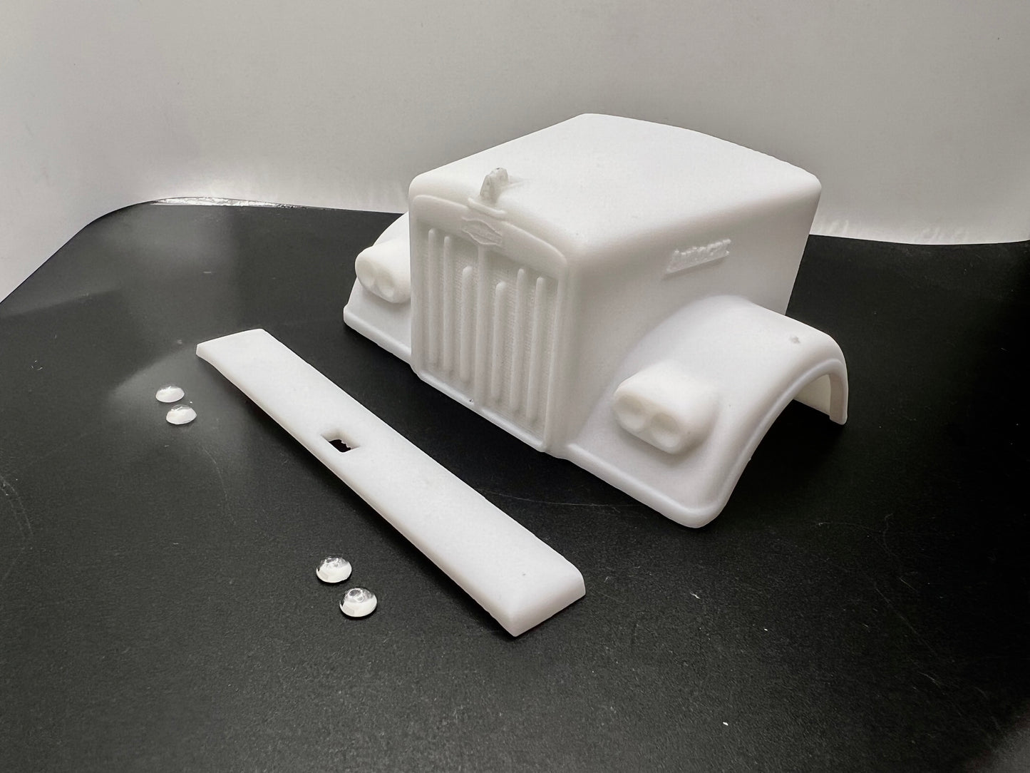 1/25 Autocar A64F Resin Model Truck Conversion Hood for AMT Model Truck Donor Kits