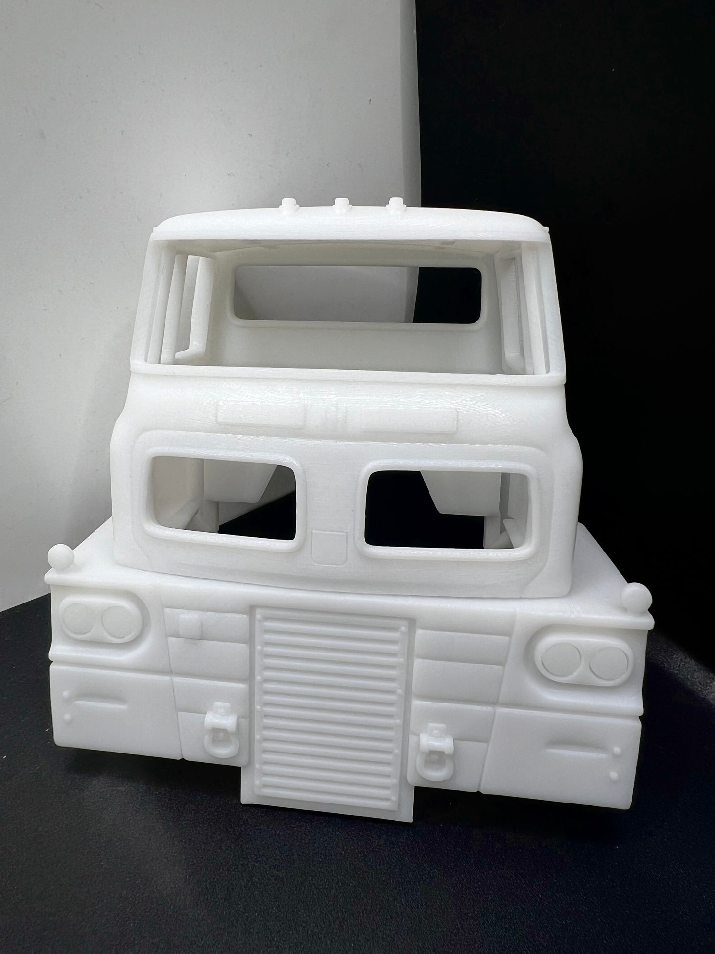 International Sightliner Resin Model Truck Conversion Day Cab, 1/24, 1/25, 1/32