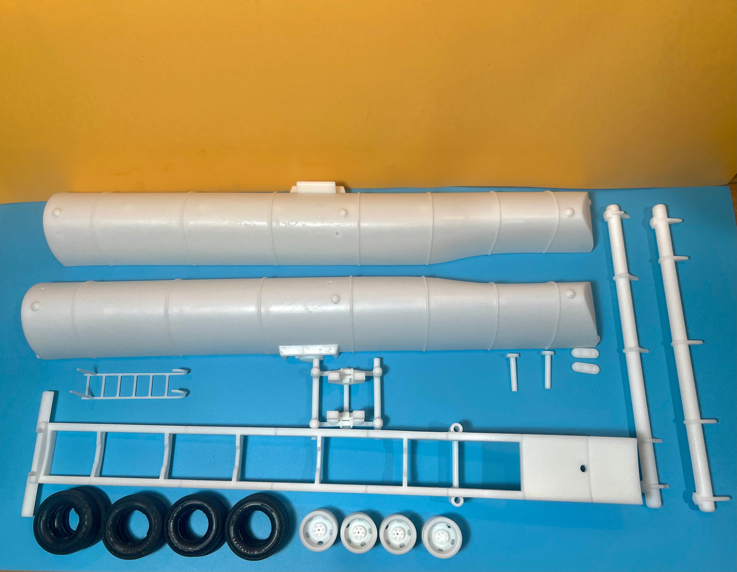 Resin Convoy Rubber Duck Style Resin Model Truck Tanker Trailer WITH wheels 1/18, 1/24, 1/25, 1/32 Scales